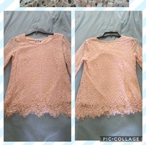 Light Peach Lacy Blouse 3/4-length sleeves
